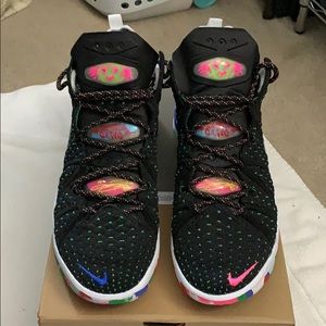 Lebron xviii basketball shoes